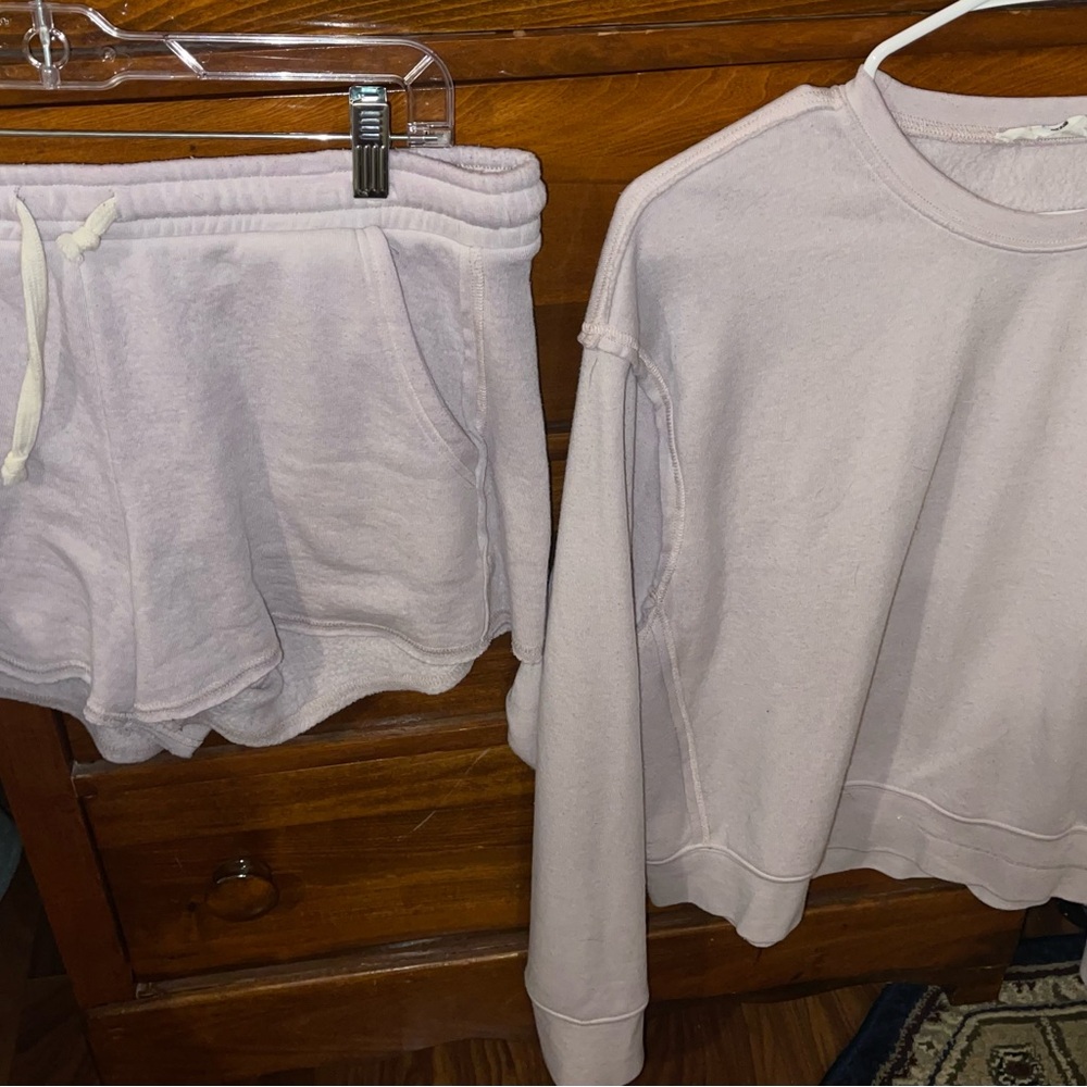 Double Zero Lavender Sweatshirt